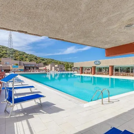Appartement Vue Mer Sur La Costa Smeralda Cugnana Verde Exterior photo