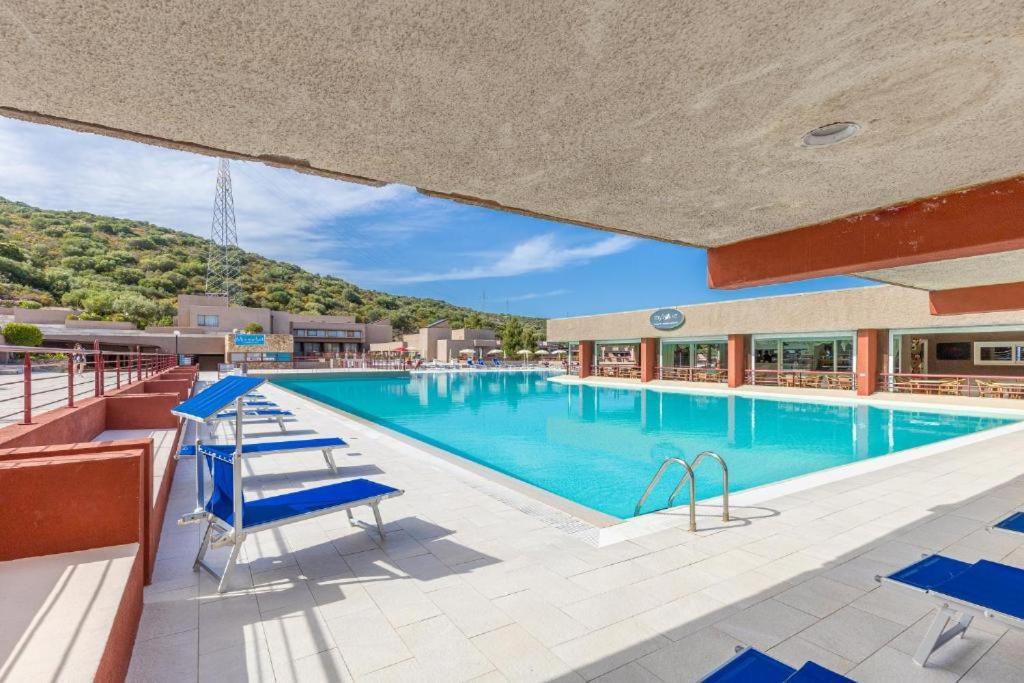 Vue Sur La Costa Smeralda Apartment *
